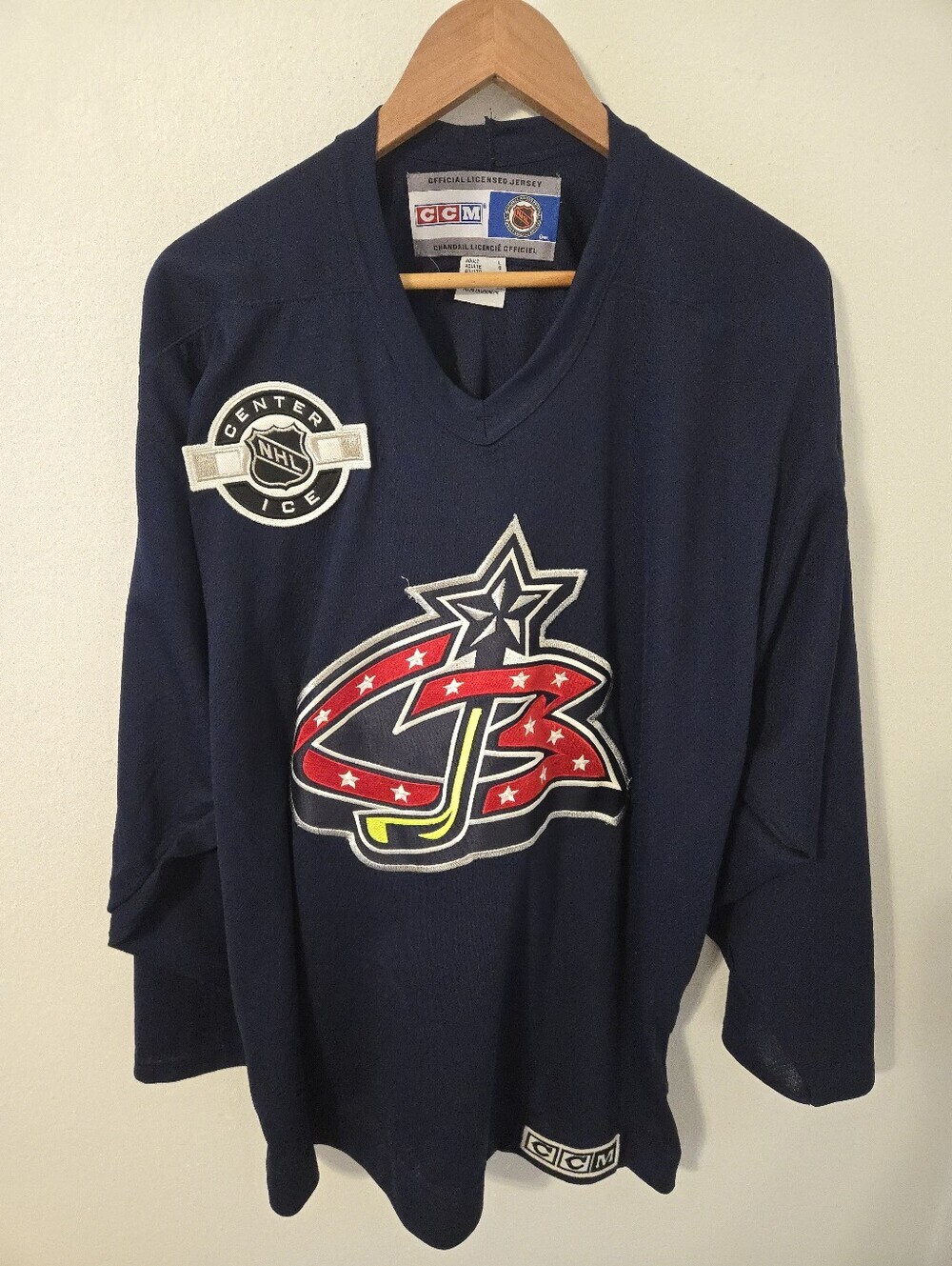 CCM NHL Columbus Blue Jackets Hockey Jersey Mens Large Center Ice Patch